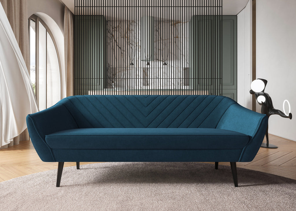 Avenia Dreisitzer-Sofa – auf hohen Holzbeinen, Bezug aus Riviera-Samt