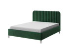 Polsterbett Makira, flaschengrün, Riviera-Samtstoff, schwarze Beine