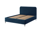 Polsterbett Makira, marineblau, Riviera-Samtbezug, schwarze Beine